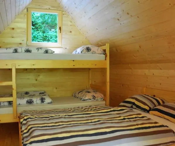 Πανσιόν Wooden 3*