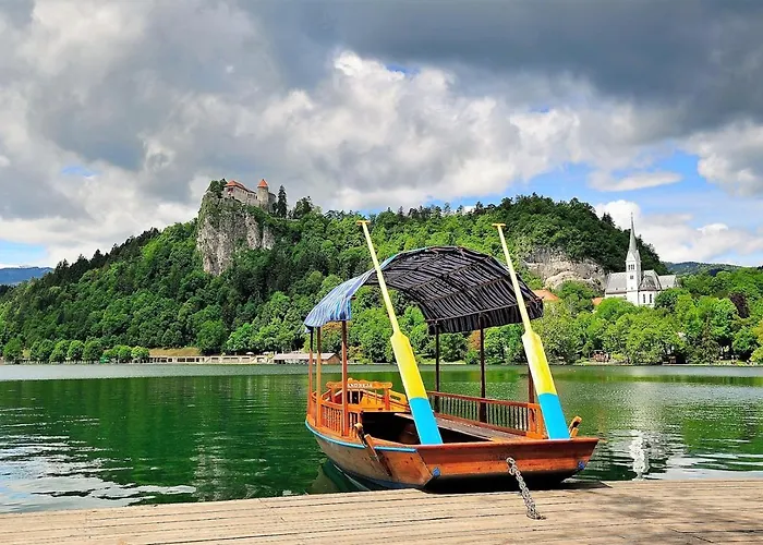 Wooden Πανσιόν