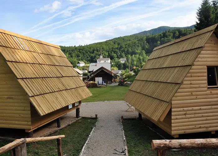 Wooden Πανσιόν 3*