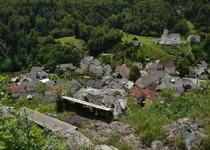 Πανσιόν Wooden Kamna Gorica
